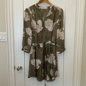 Aritzia Babaton silk dress size M
